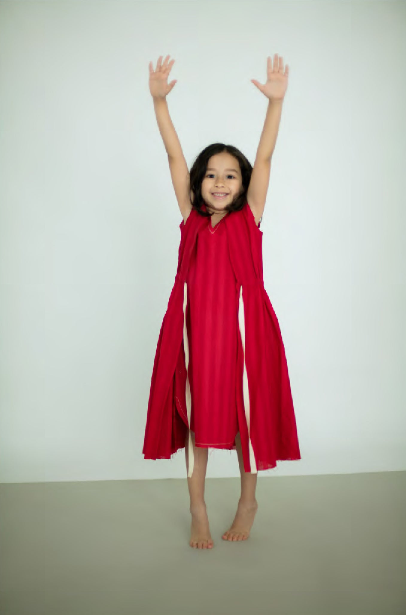 Girl in Red Kaftan - Like mom