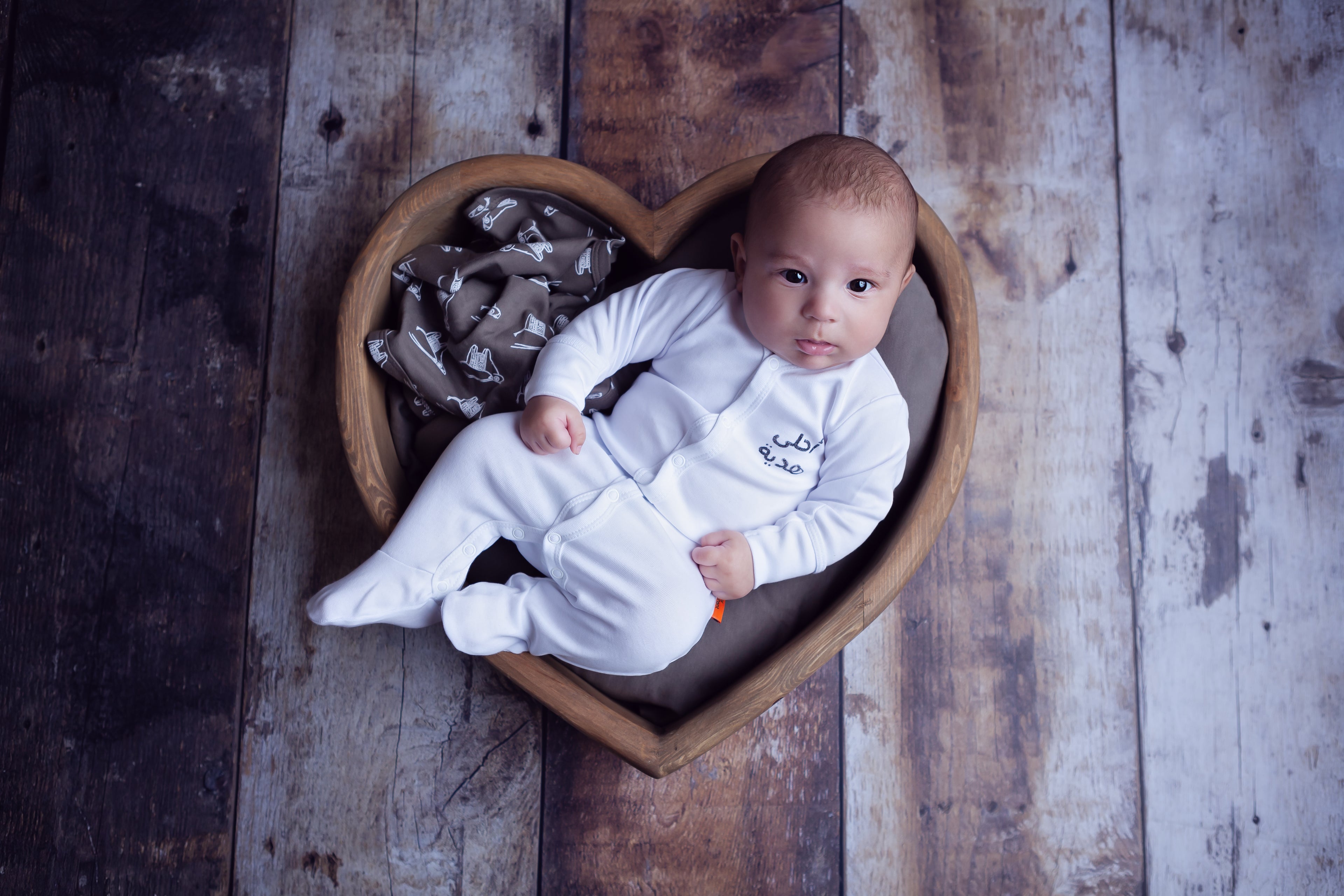 Organic 6-Piece baby set packed in a box - Baby Elephant Organic Wear
