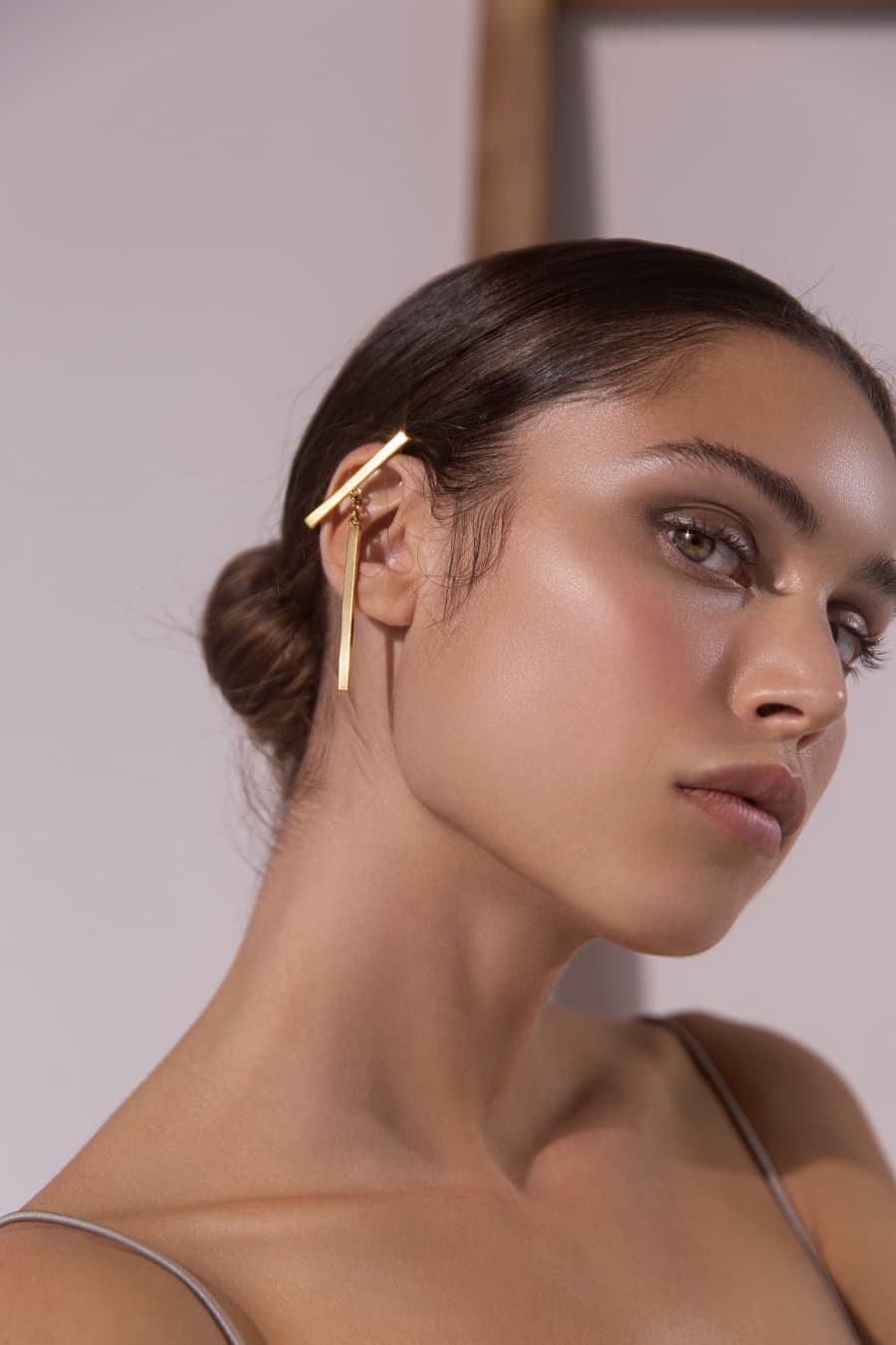 T shaped bar ear cuffs with joint chain - Mam
