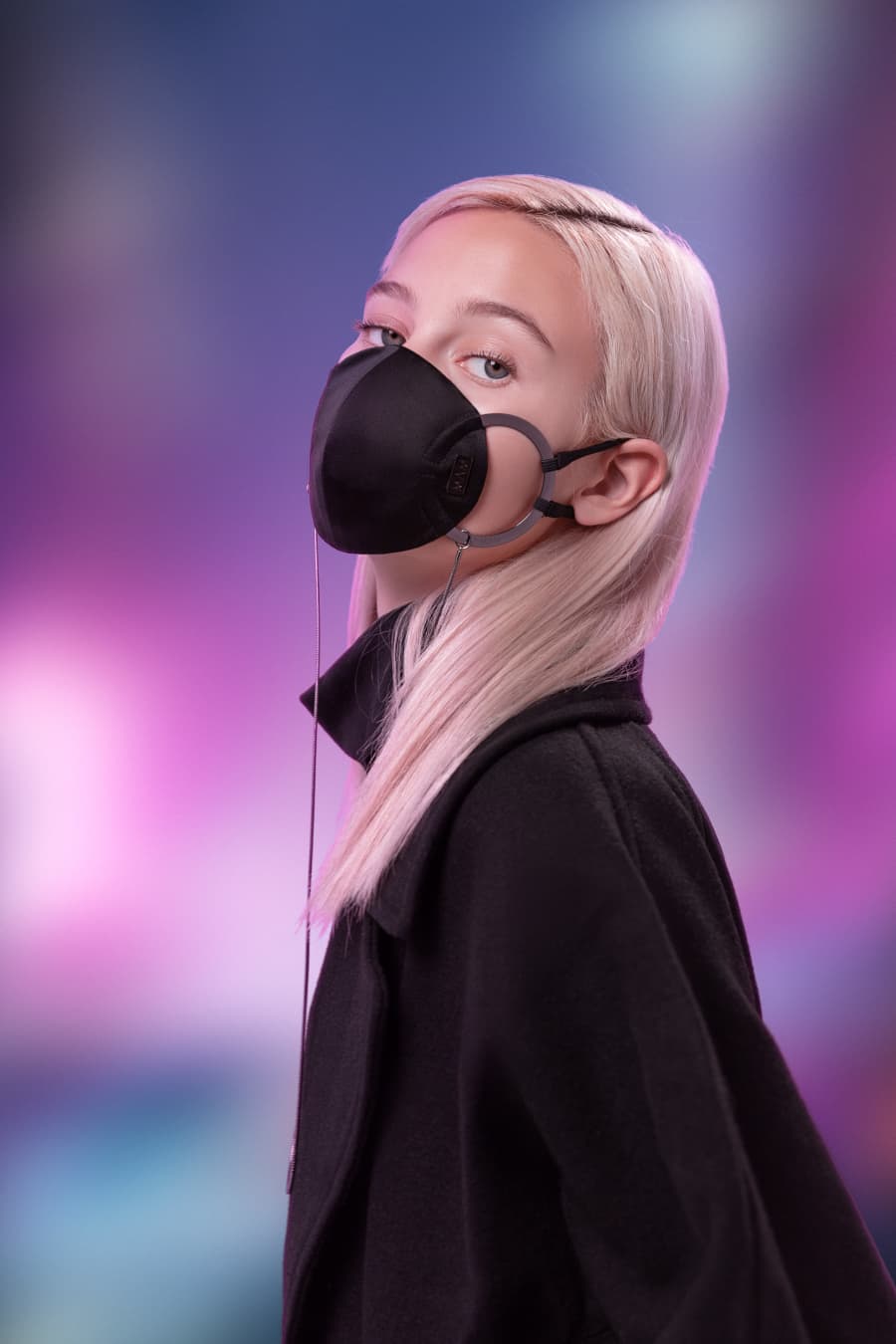 Black face mask with chain - Mam