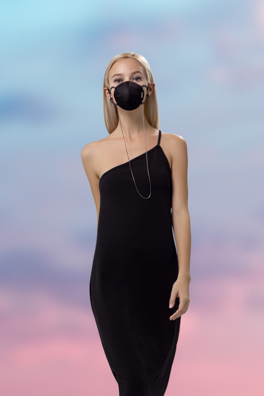 Black face mask with chain - Mam