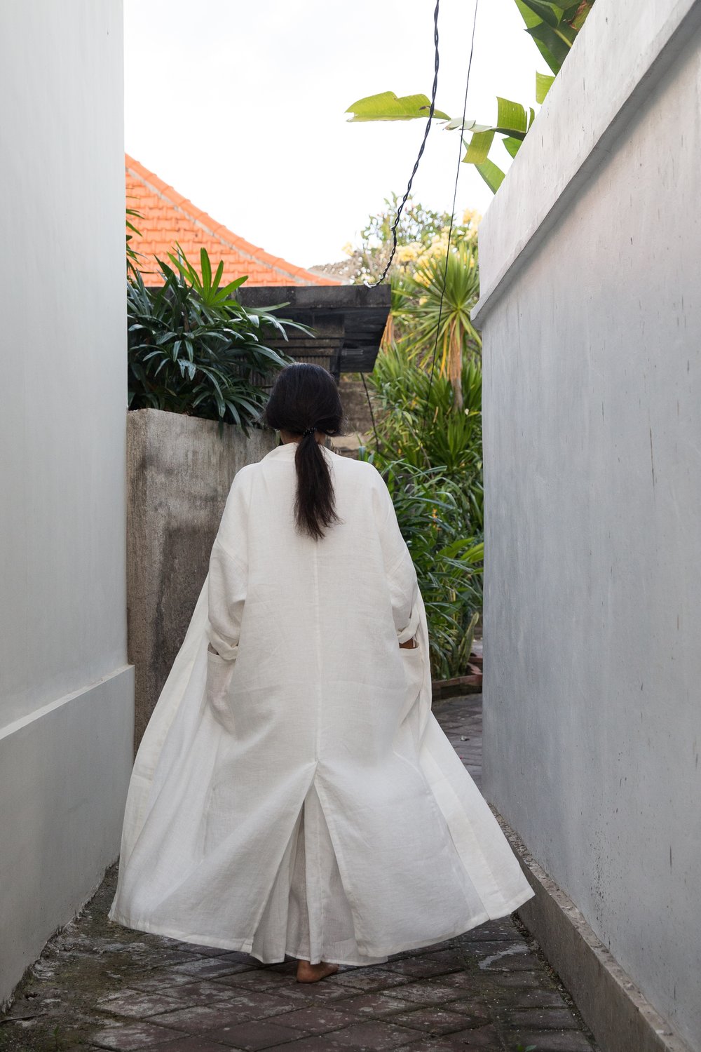 White dress with coat - Nature Hedonist